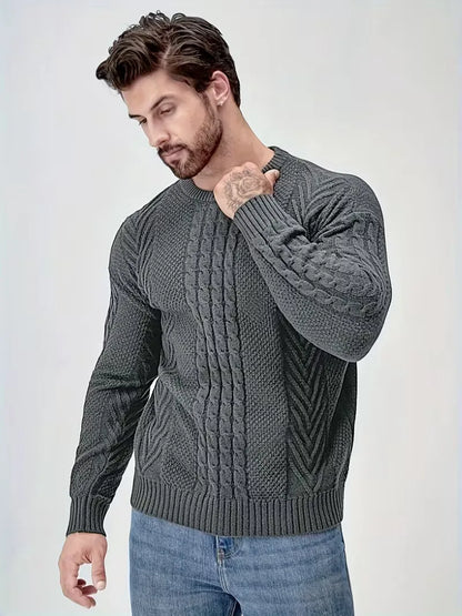 Pull ajusté à col rond avec motif torsadé