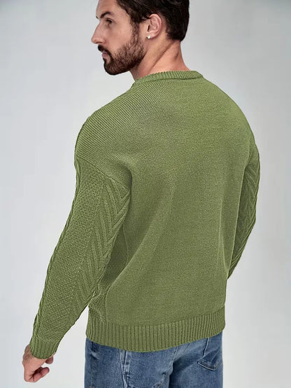 Pull ajusté à col rond avec motif torsadé