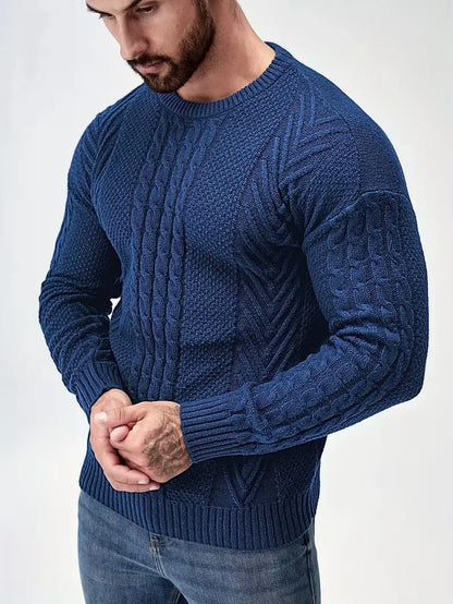 Pull ajusté à col rond avec motif torsadé