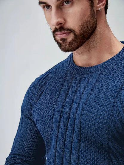 Pull ajusté à col rond avec motif torsadé