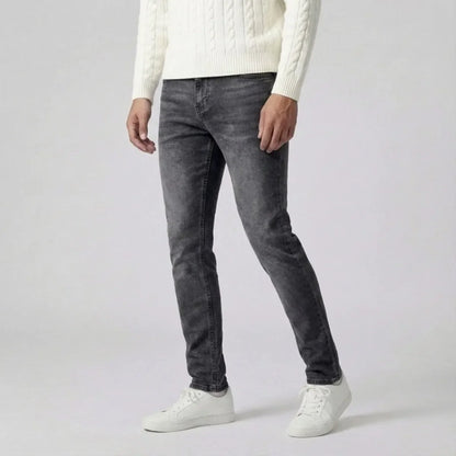 Slim fit jeans with light wash and five-pocket style