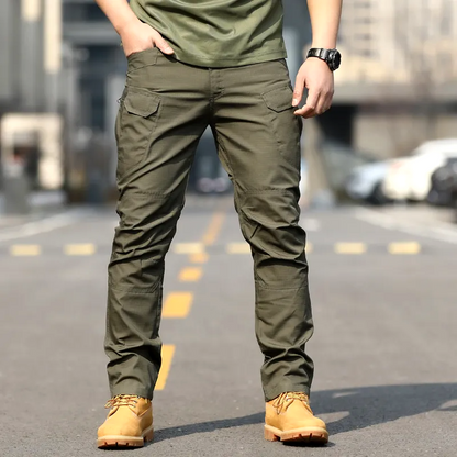 Pantalon de travail slim avec plusieurs poches