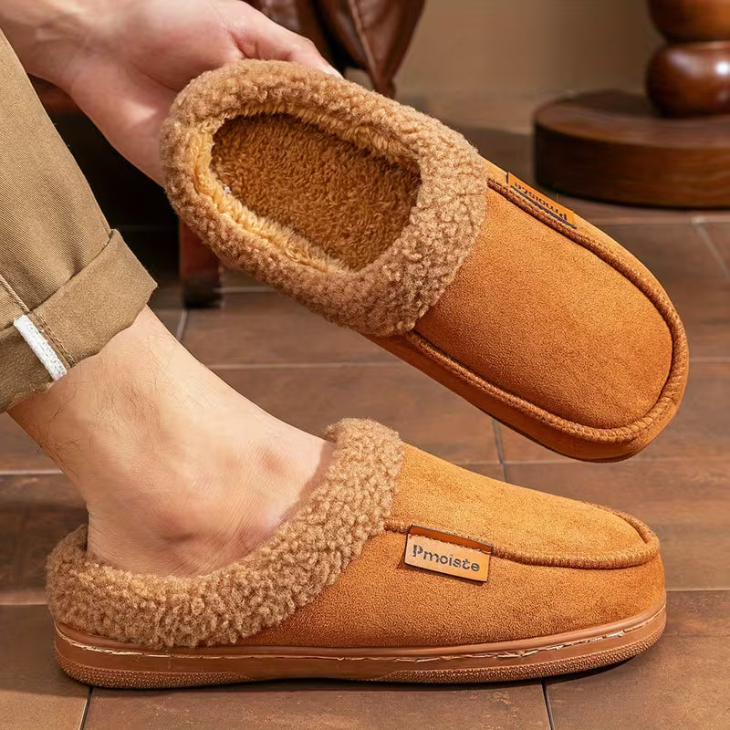 Chaussons à enfiler avec bordure en peluche pour plus de confort