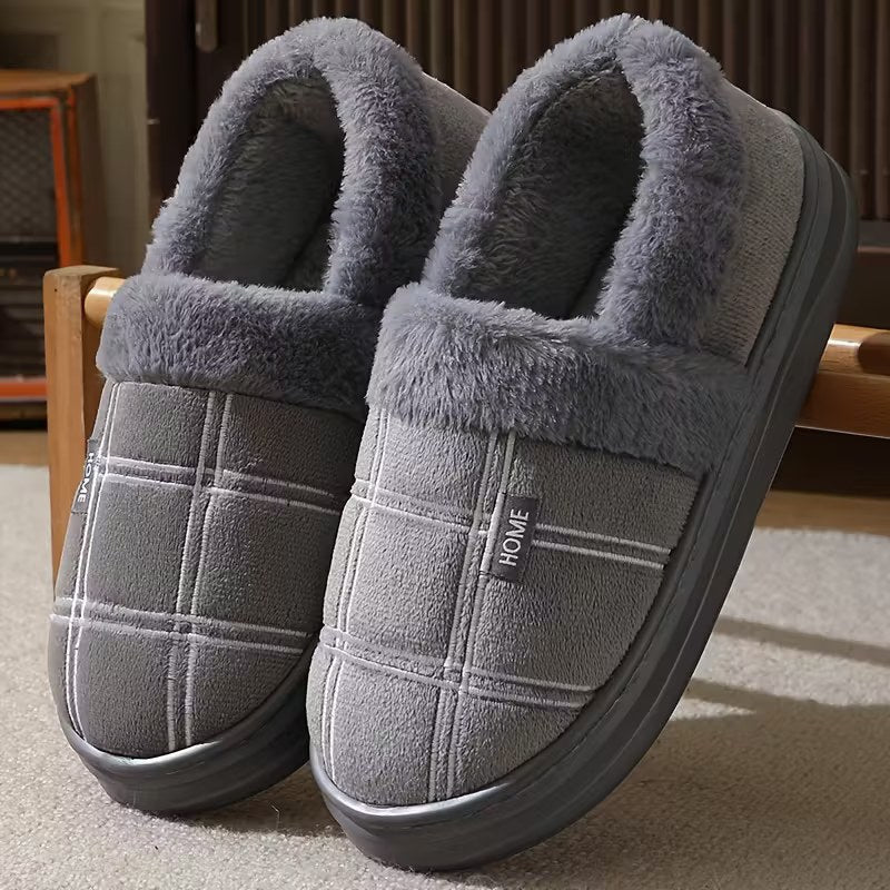 Chaussons à motif à carreaux avec doublure en peluche