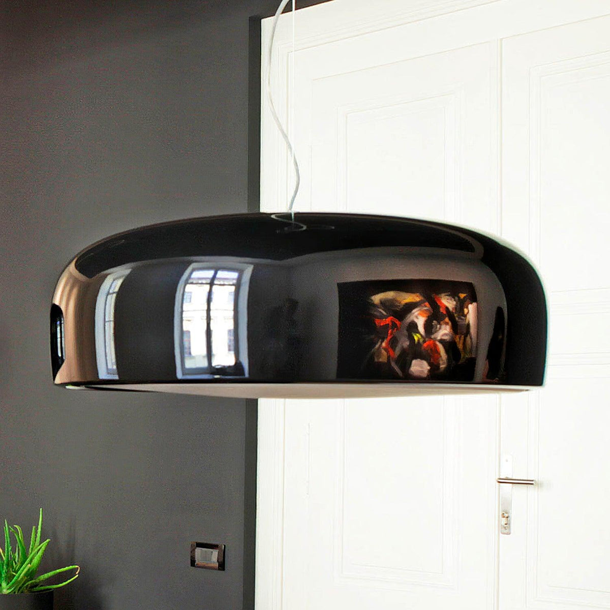 Candeeiro suspenso elegante e minimalista para interiores modernos