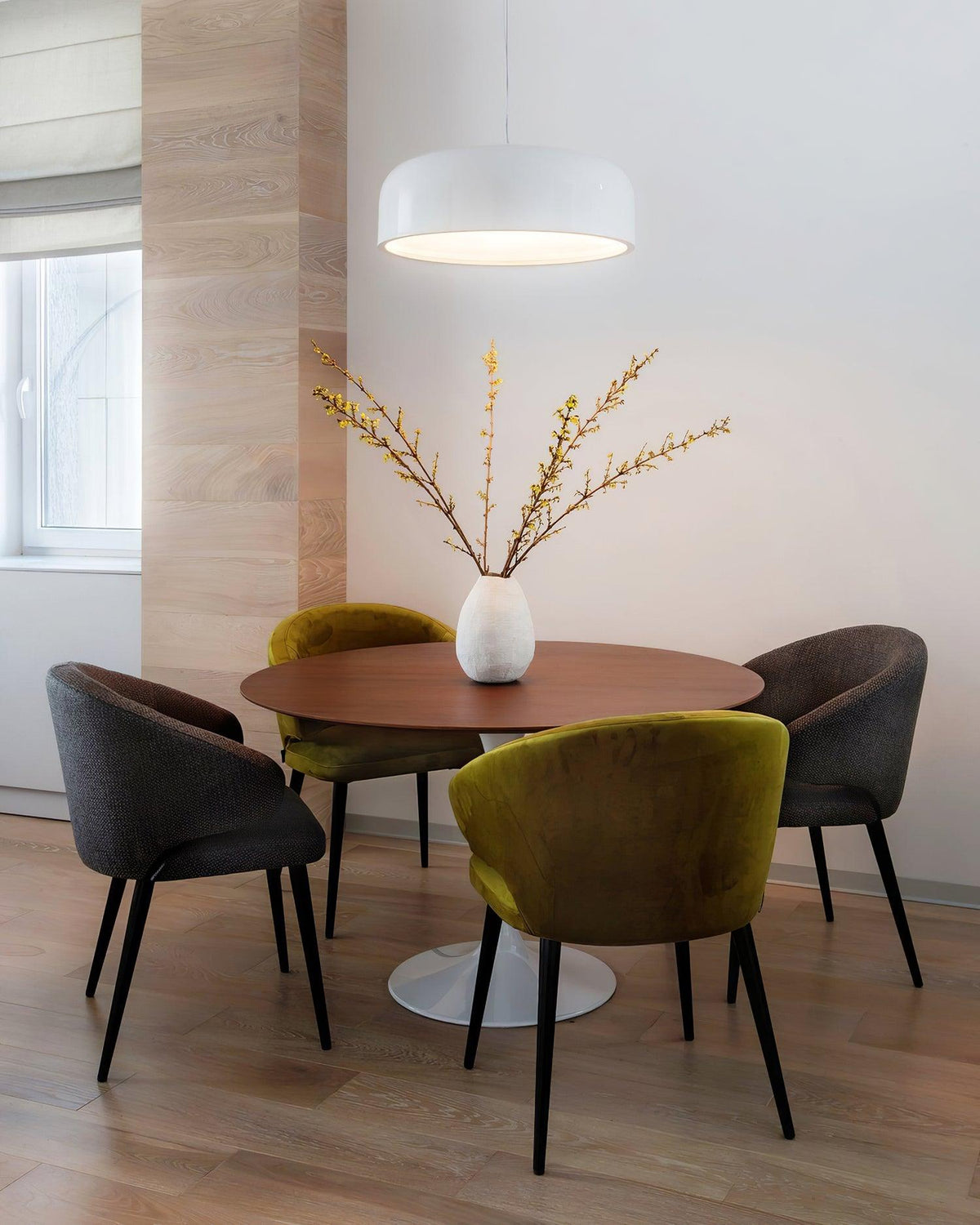 Sleek Minimalist Pendant Light for Modern Interiors