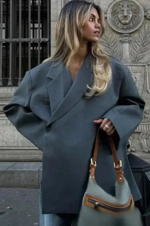 Oversized Women's Blazer Chic with Notched Collar and Long Sleeves