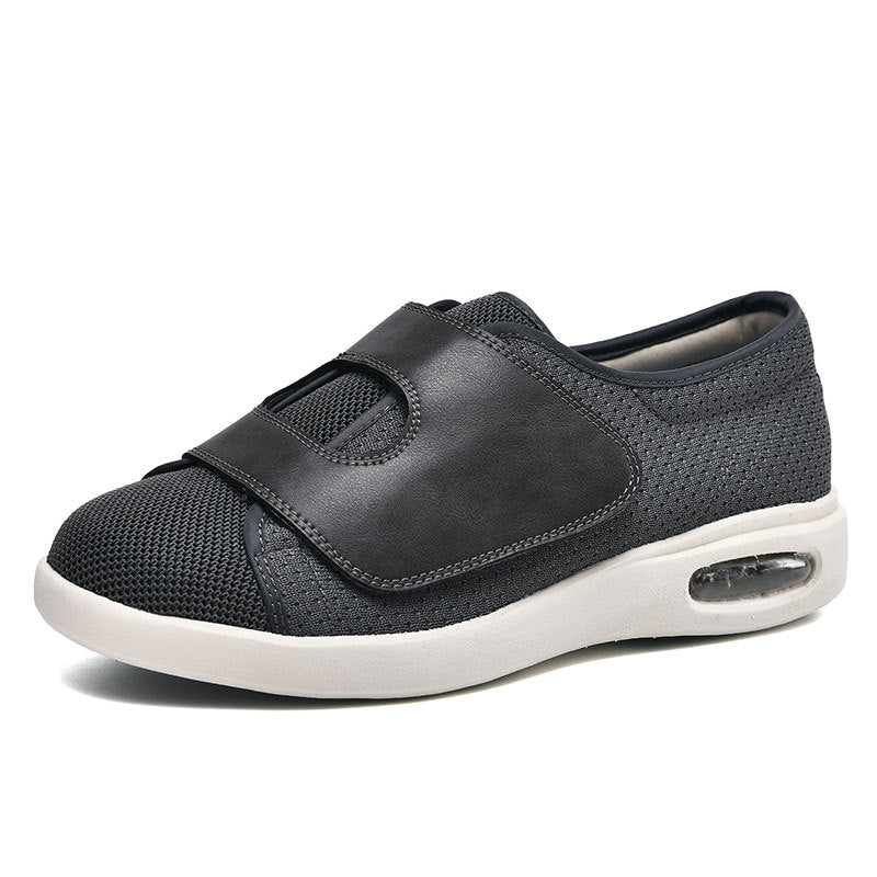 Sneakers with extra wide fit and Velcro fastening