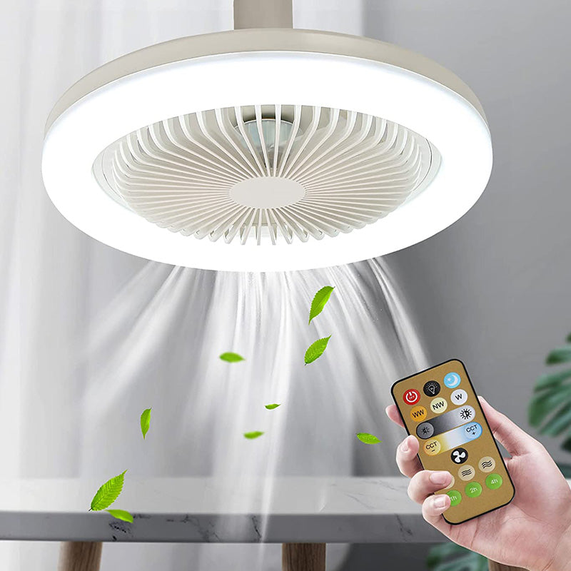 Stropní ventilátor s LED světlem do svítidla a pro příjemné ochlazení