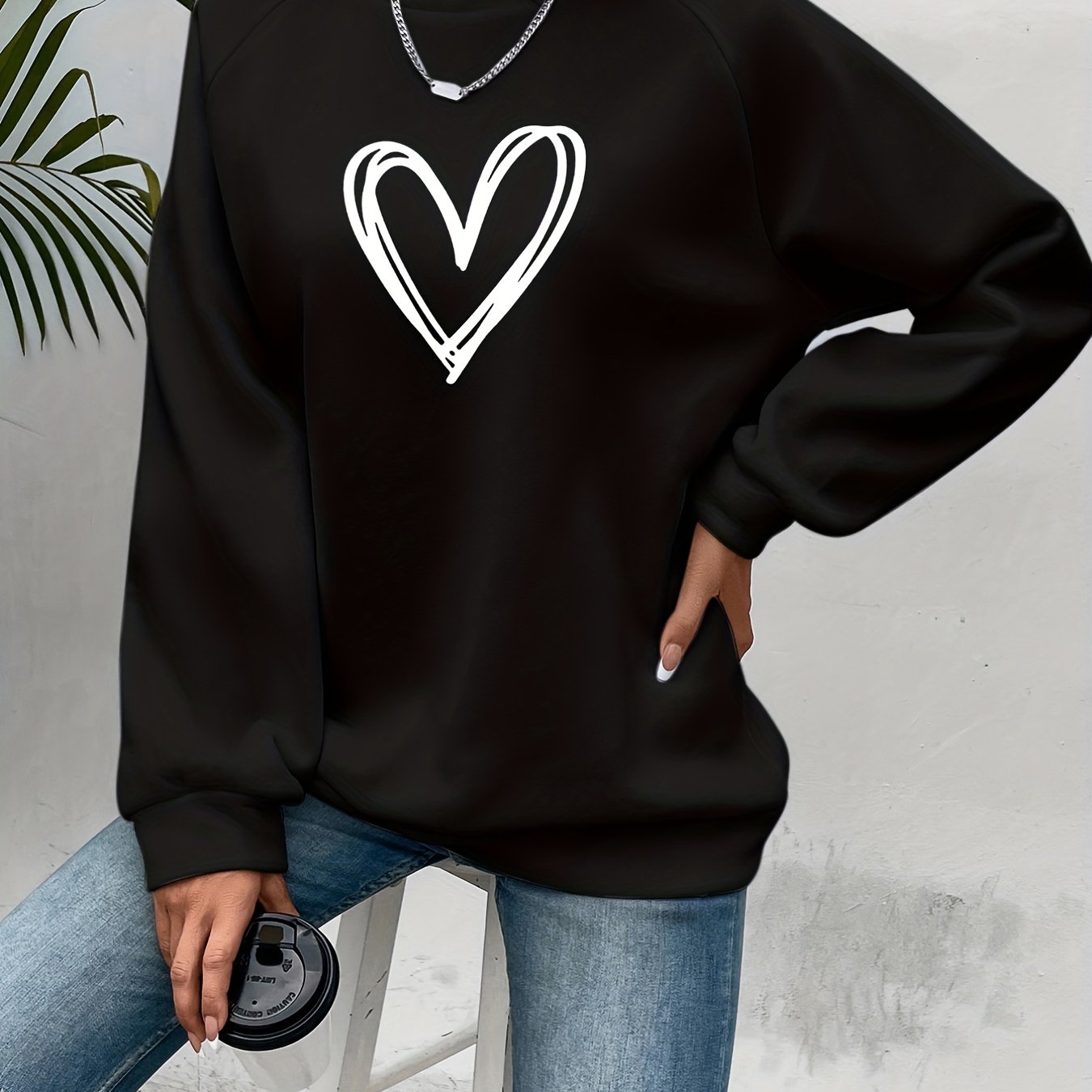 Sophie | Casual sweatshirt with heart print