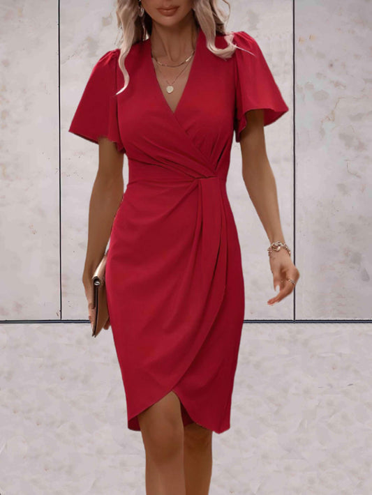 Sophie | Fitted dress with V-neck and wrap