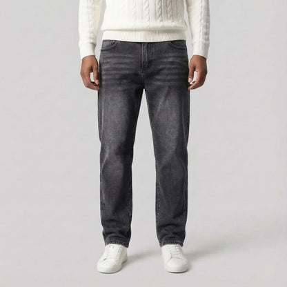 Straight Leg Jeans with Regular Fit