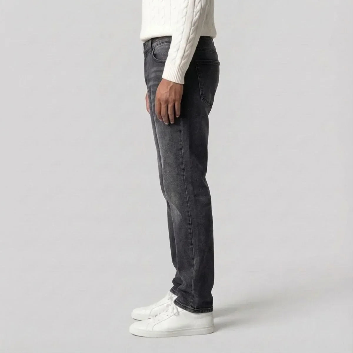 Straight Leg Jeans with Regular Fit