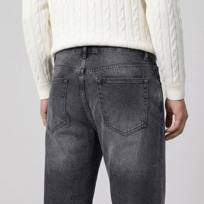 Straight Leg Jeans with Regular Fit