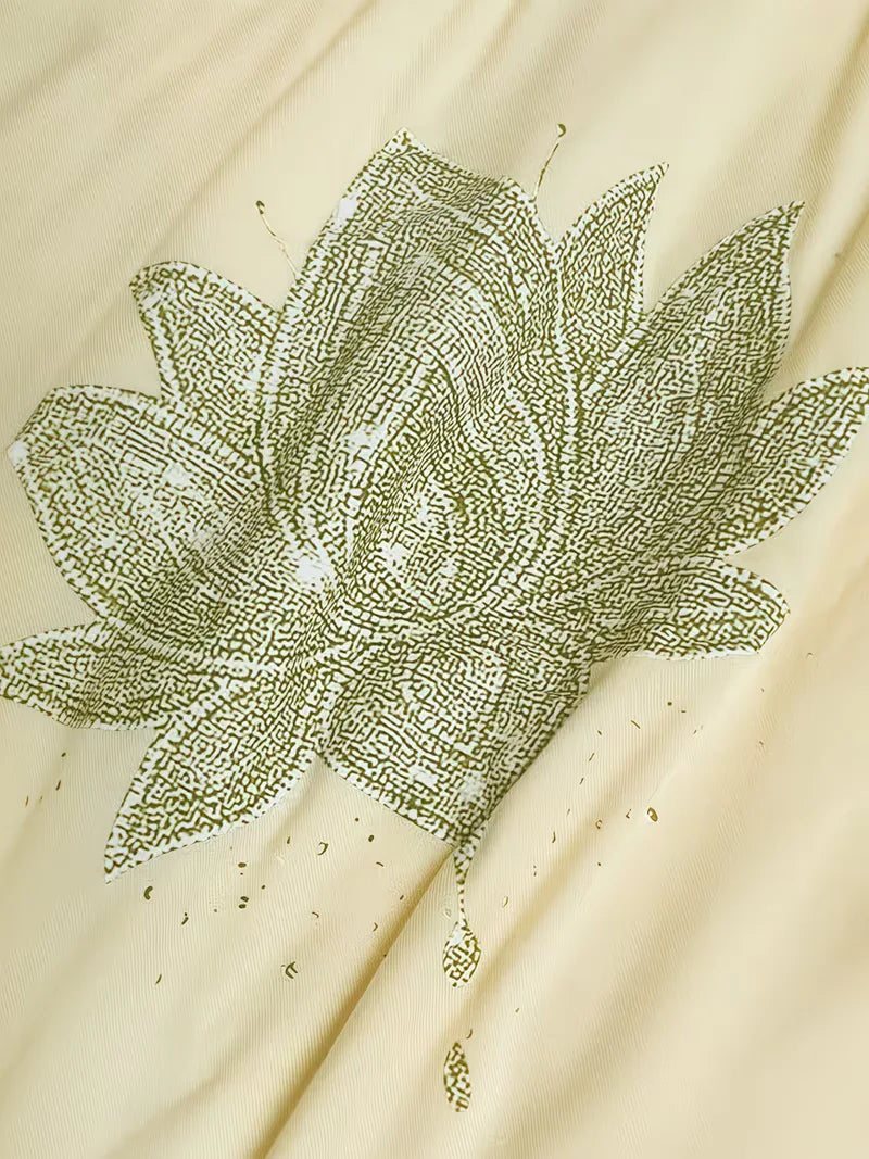 T-shirt with lotus flower print