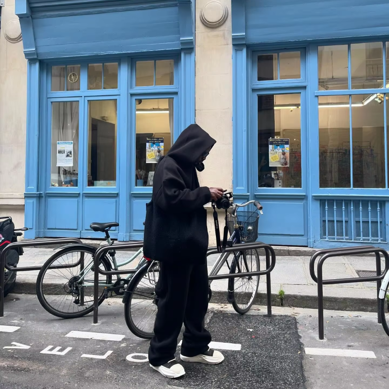Tracksuit with hoodie and trousers in loose fit