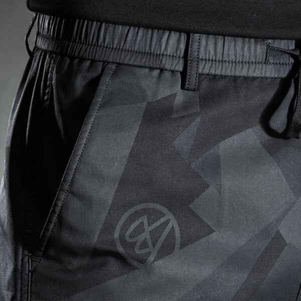 Schwarze Cargohose mit Streetwear-Charakter und bequemer Passform
