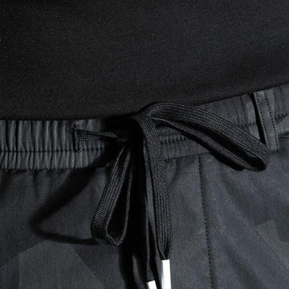 Schwarze Cargohose mit Streetwear-Charakter und bequemer Passform
