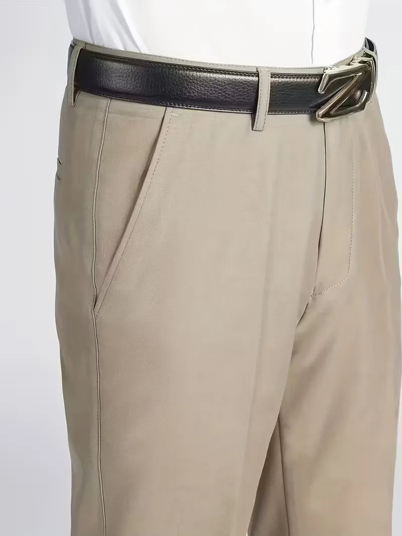 Trousers with elastic waistband and regular fit