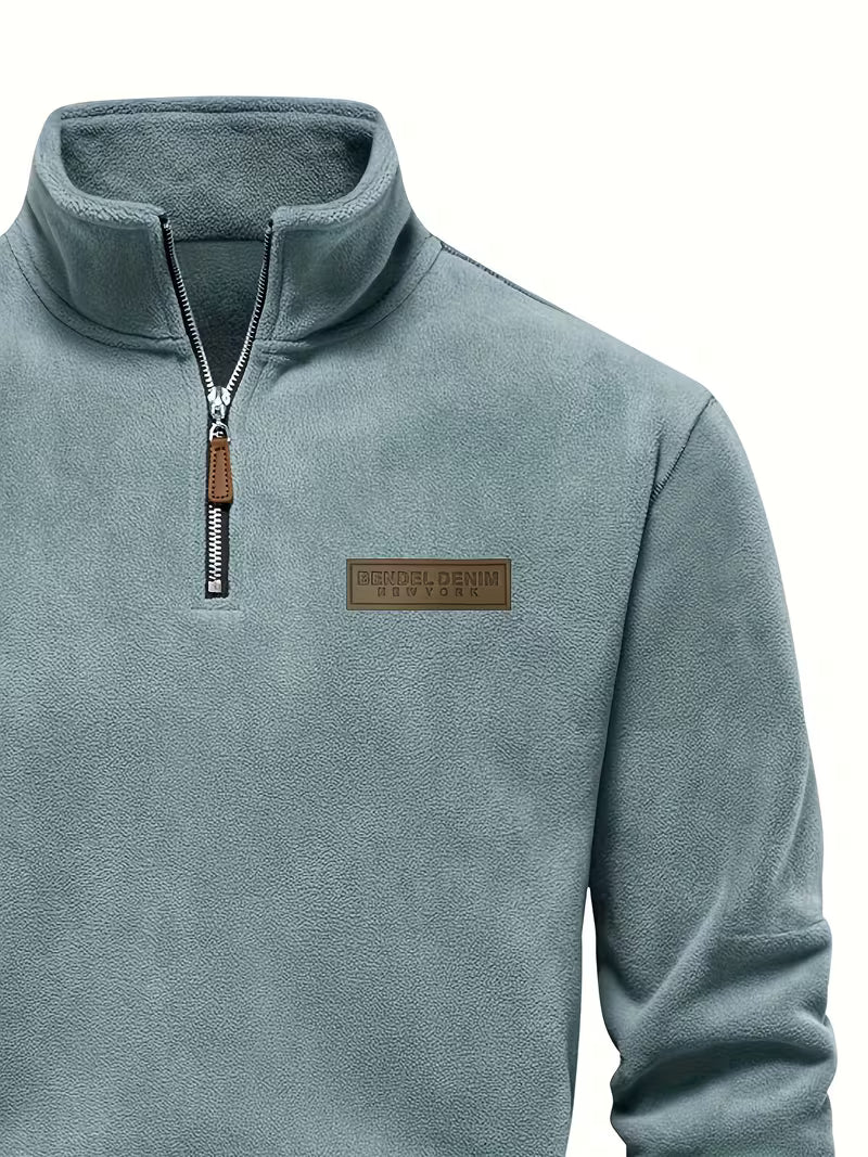 Pull à col montant avec demi-fermeture éclair