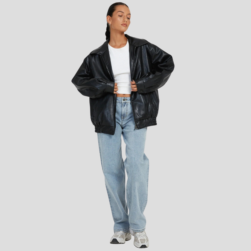Loose Women's Jacket – Relaxed Layers with a Twist