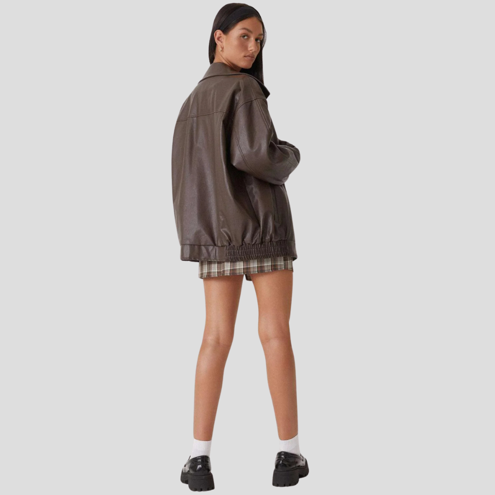 Loose Women's Jacket – Relaxed Layers with a Twist