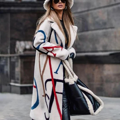 Warm women's coat with pockets