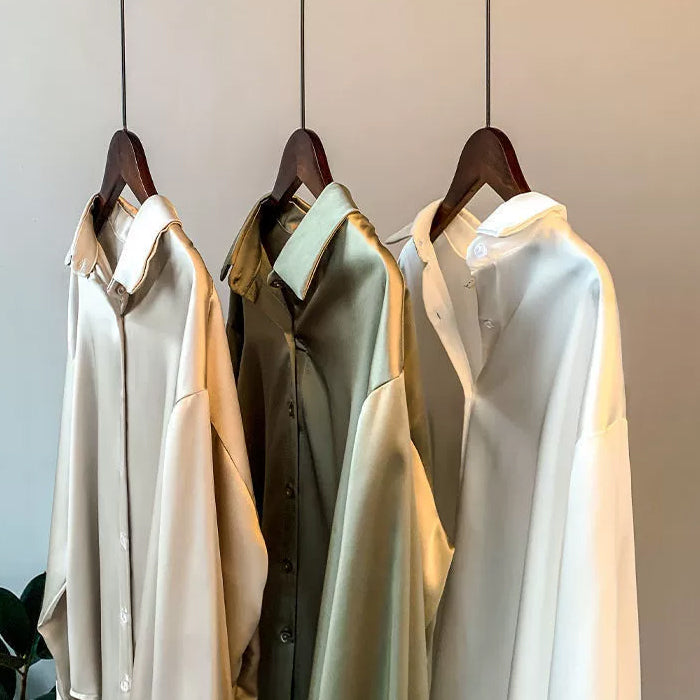 Damen-Sommerbluse mit fließender Passform und elegantem Kragen