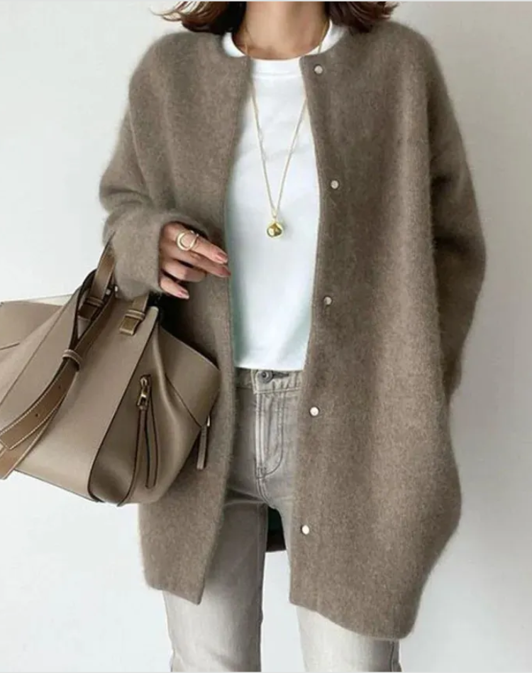 Soft Long Ladies Cardigan With Button Closure