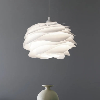 Lampă de tavan cu flori din sticlă – Iluminat elegant cu rozariu