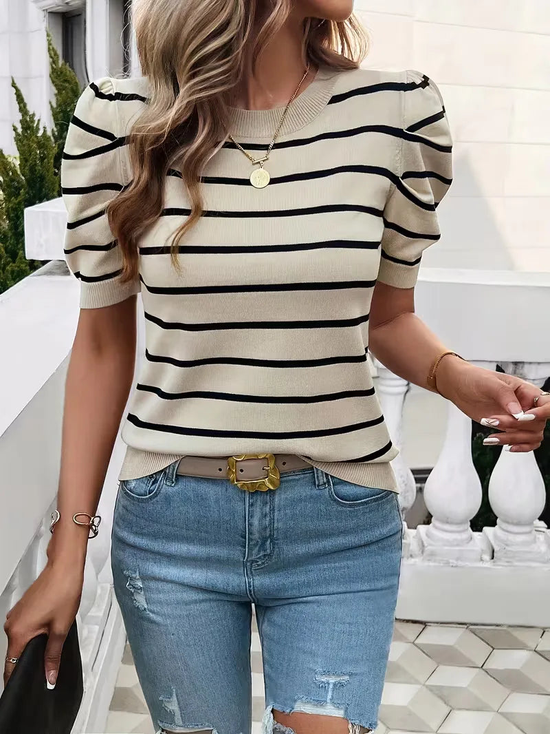 Women's striped T-shirt with puffed sleeves