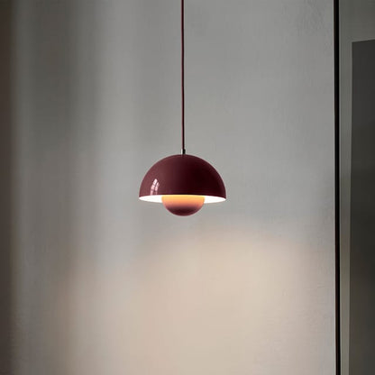 Elegante Deckenleuchte aus Holz mit warmem Licht