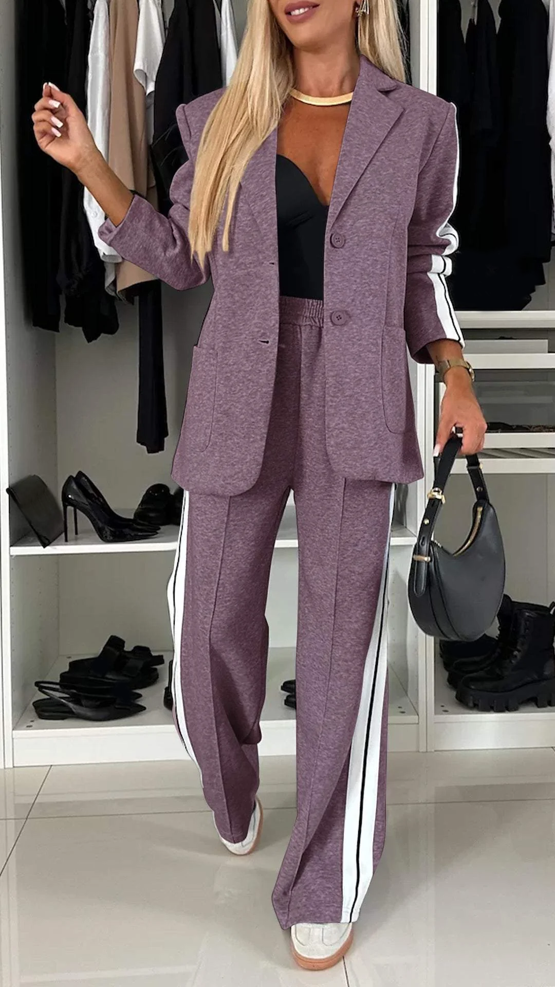 Comfortable Ladies Blazer Set with Wide Trousers and Stripes