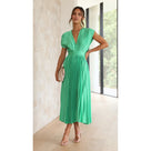 Ilse - Vestido midi plisado refinado con escote en V