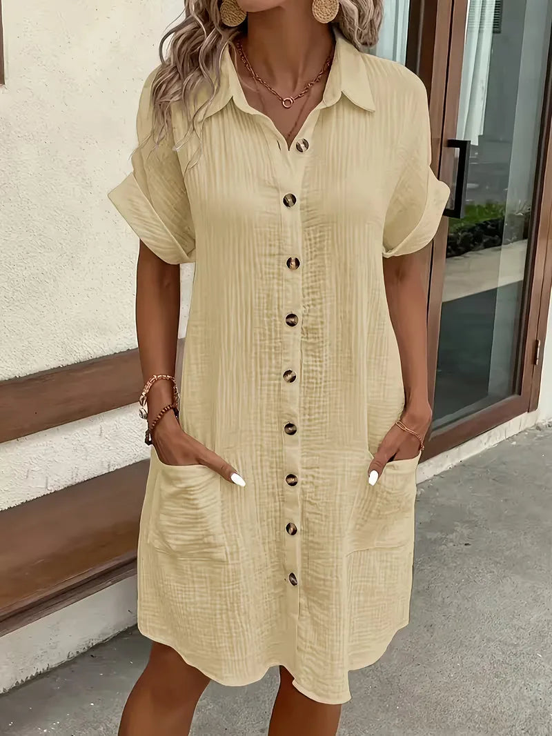 Robe chemise avec col en V et manches courtes
