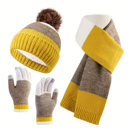 Set invernale alla moda - Berretto, sciarpa e guanti per le giornate fredde