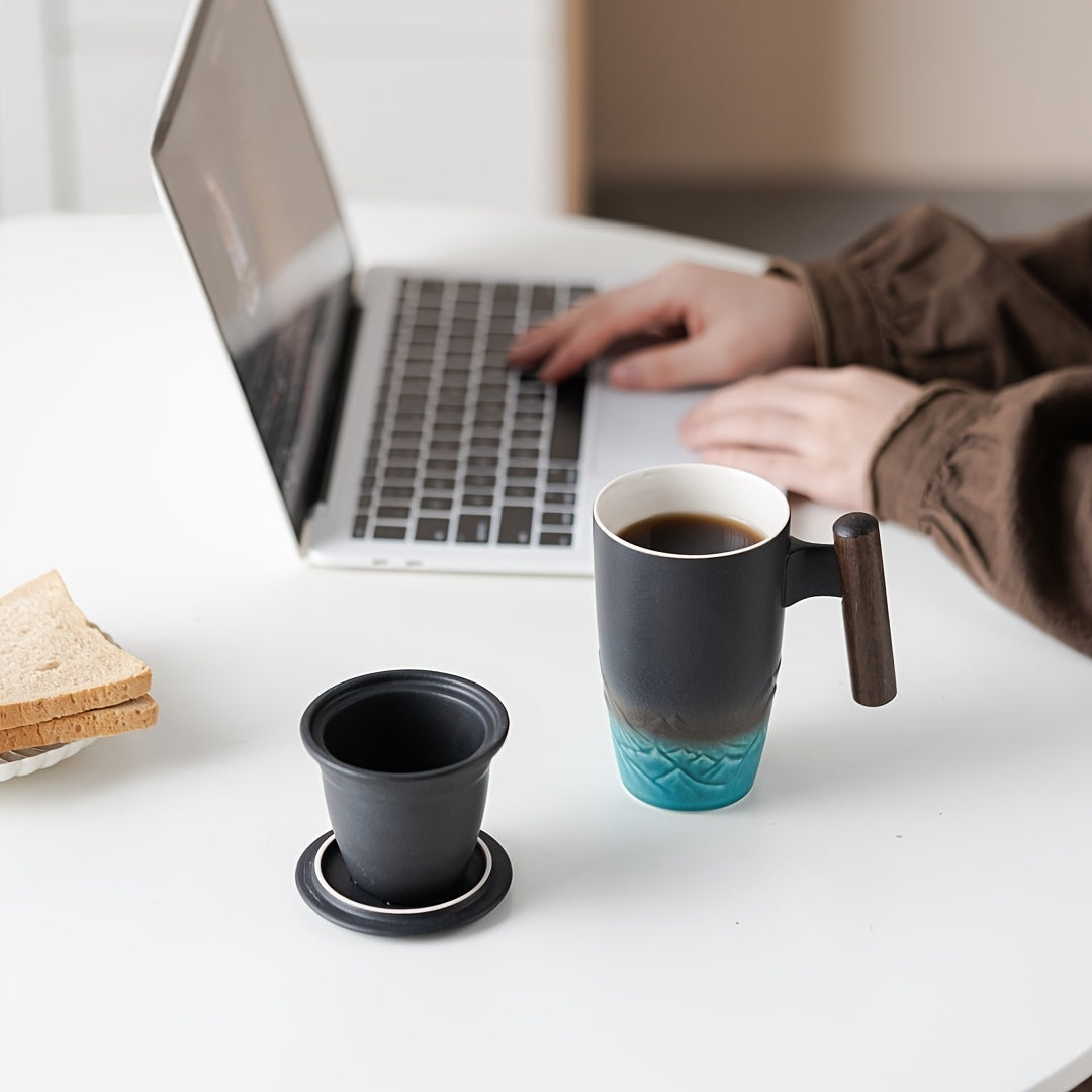 Handmade Ceramic Tea Mug with Strainer – Authentic Design and Practical Use