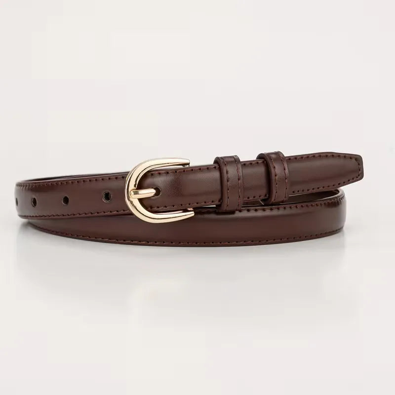Narrow belt with half-oval buckle