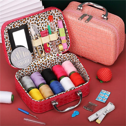Kit de costura portátil completo en estuche de piel sintética de lujo – Compacto y práctico