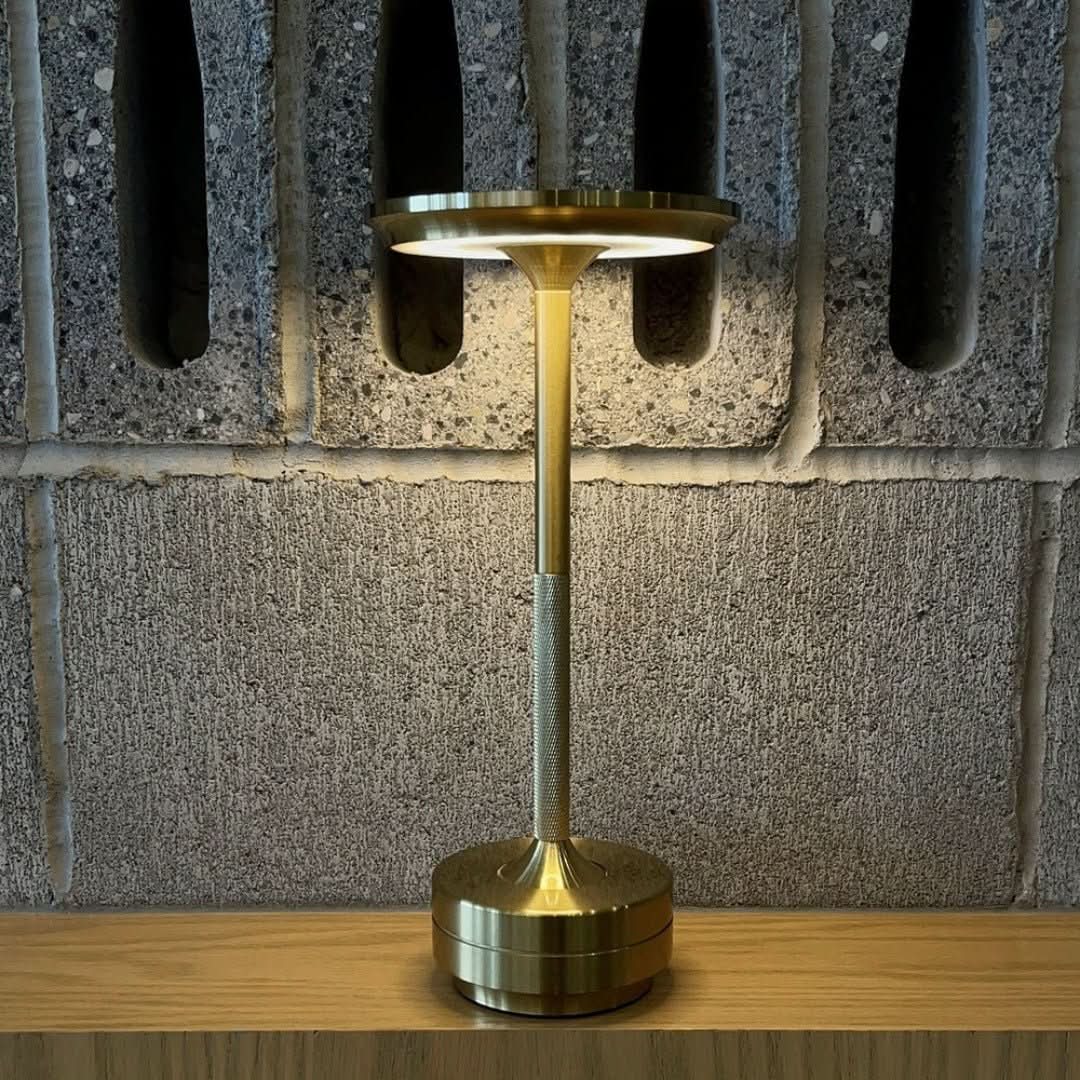 Ambient | Lampe de table sans fil en métal