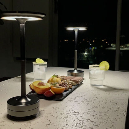 Ambient | Lámpara de mesa inalámbrica de metal