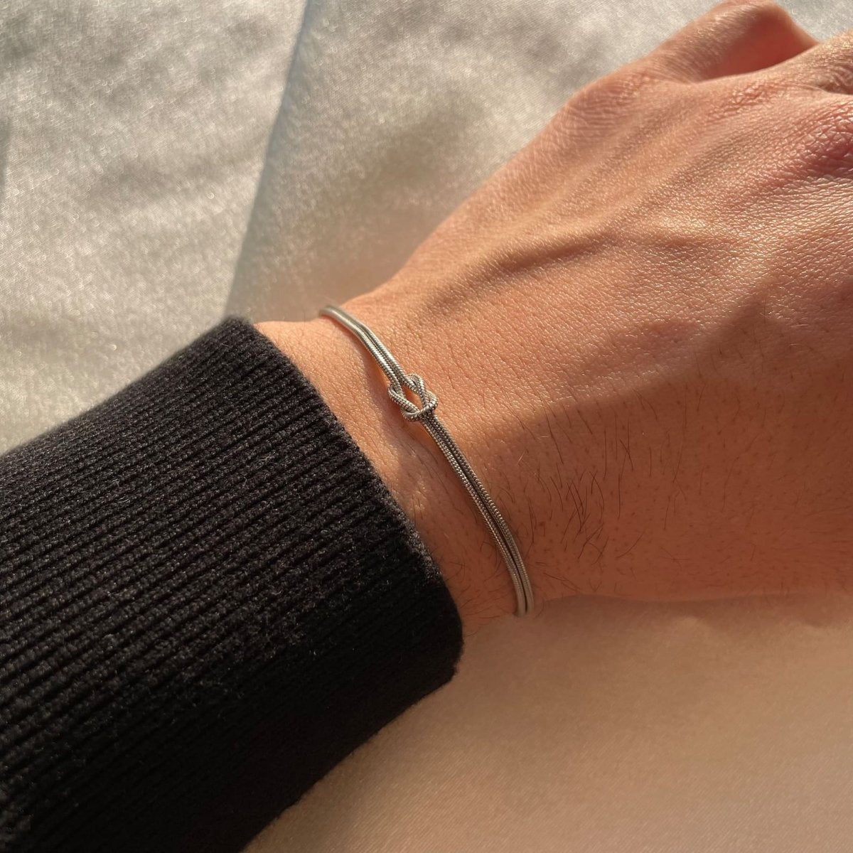 Nova - Armband met liefdesknoop
