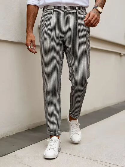 Pantalon court rayé