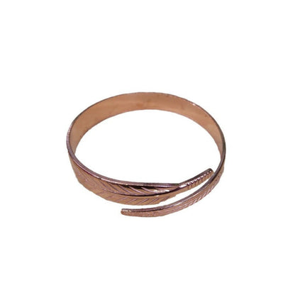 Retro Bracelet with Leaf Pattern Elegant