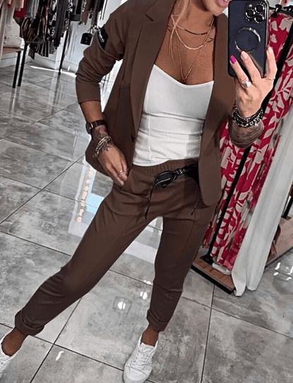 Stylish Two-Piece Blazer Set with Jogger Trousers for Women