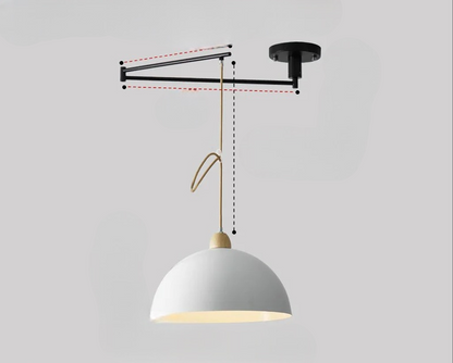 Plafoniera moderna con bracci regolabili per un’illuminazione versatile