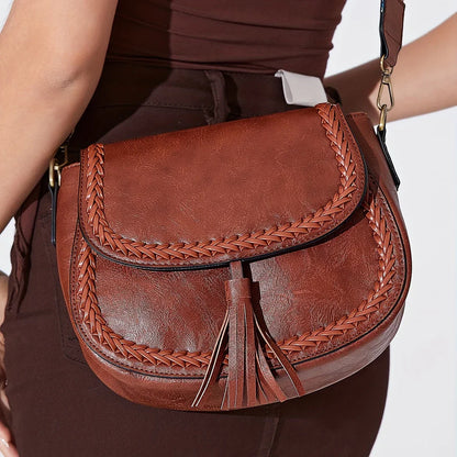 Remedios – Small Ladies Shoulder Bag with Tassel Decoration