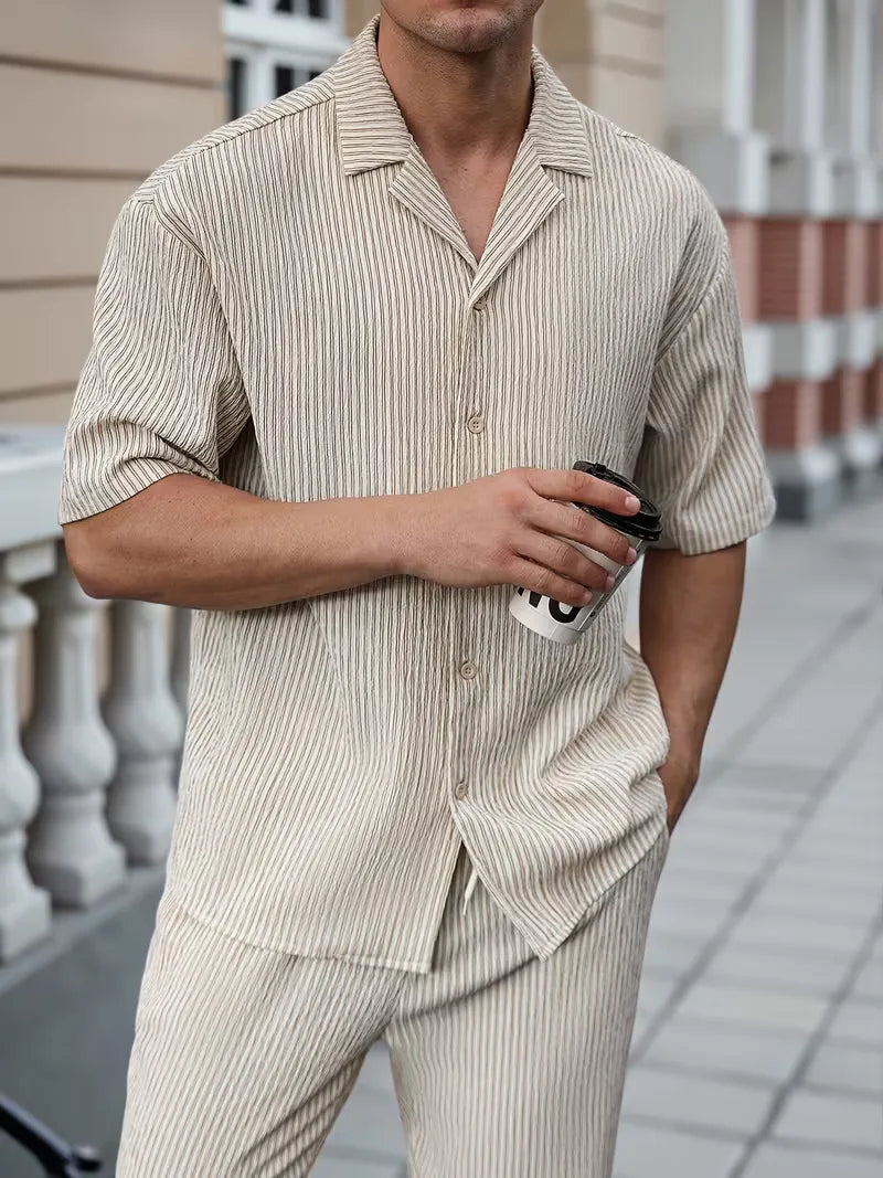 Ensemble de vêtements d'été avec col en V