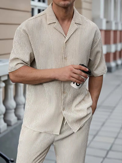 Ensemble de vêtements d'été avec col en V