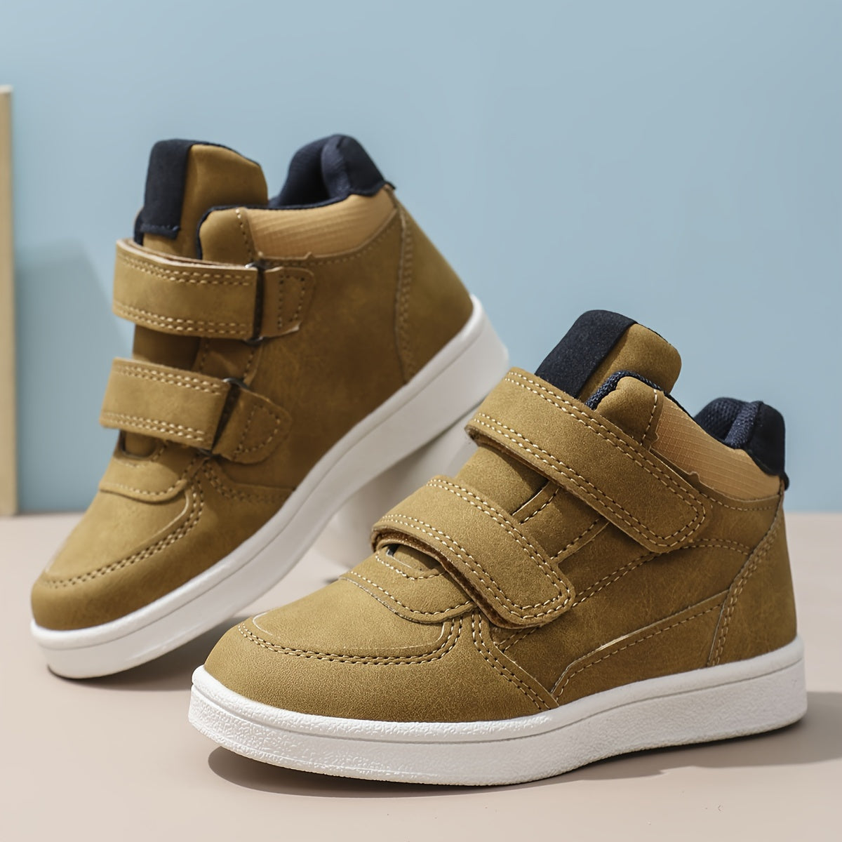 Scarpe sportive da bambino con chiusura in velcro - Aires